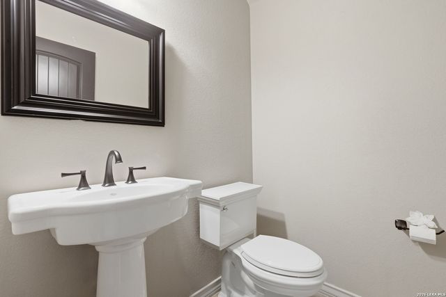 2764 Del Pilar, San Antonio, TX 78232