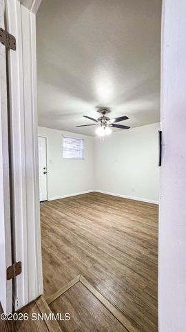 1855 Thomas Drive, Las Cruces, NM 88011