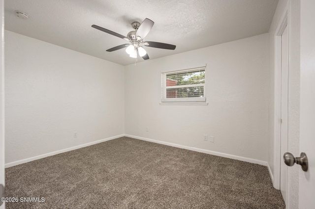 1855 Thomas Drive, Las Cruces, NM 88011