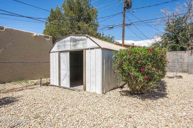 1855 Thomas Drive, Las Cruces, NM 88011