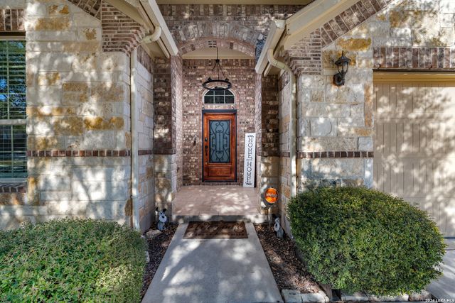 11331 Massive Mt, Helotes, TX 78023