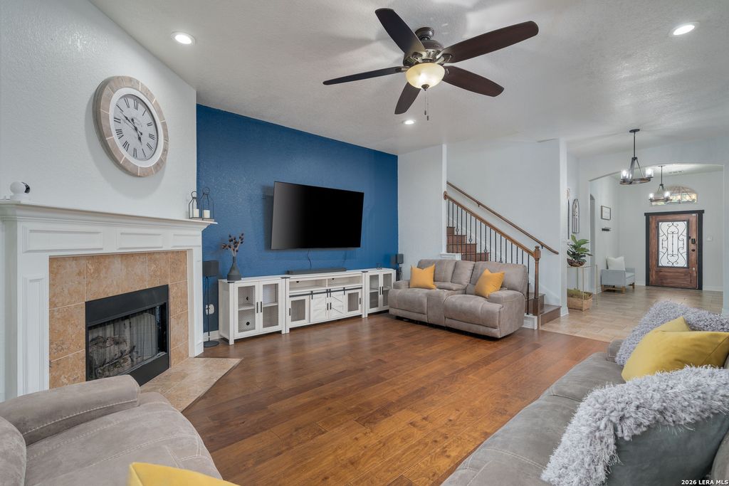 11331 Massive Mt, Helotes, TX 78023