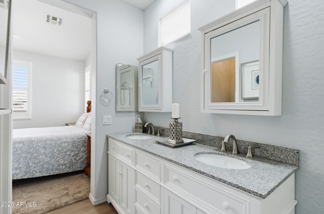 1024 E FRYE Road 1060, Phoenix, AZ 85048