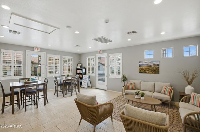 1024 E FRYE Road 1060, Phoenix, AZ 85048