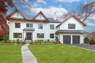2 Myrtledale Road, Scarsdale, NY 10583