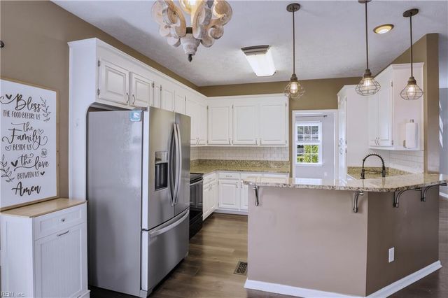 200 Keswick PL, Smithfield, VA 23430