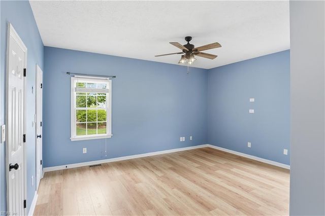200 Keswick PL, Smithfield, VA 23430
