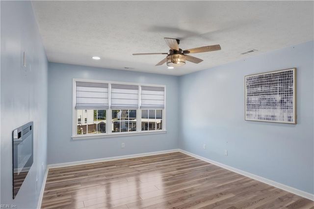 200 Keswick PL, Smithfield, VA 23430