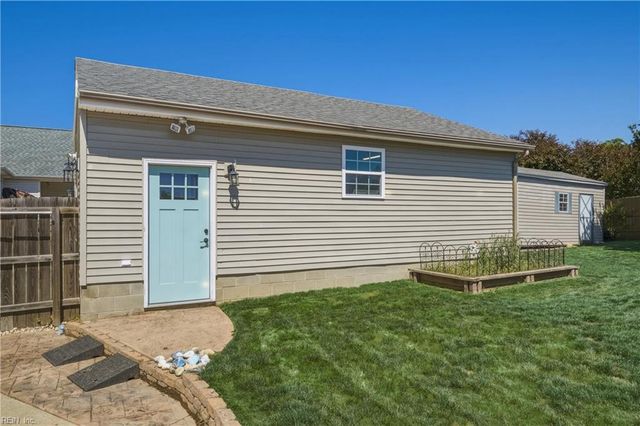 200 Keswick PL, Smithfield, VA 23430