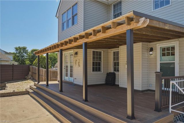 200 Keswick PL, Smithfield, VA 23430