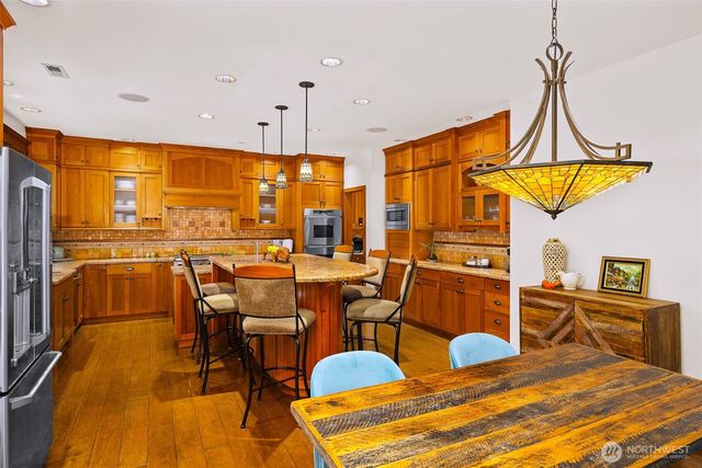 24416 249th Avenue SE, Maple Valley, WA 98038