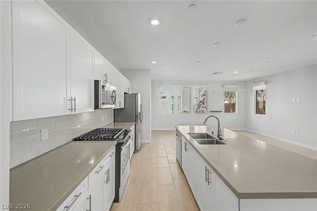 11429 Rain Canyon Avenue 102, Las Vegas, NV 89135