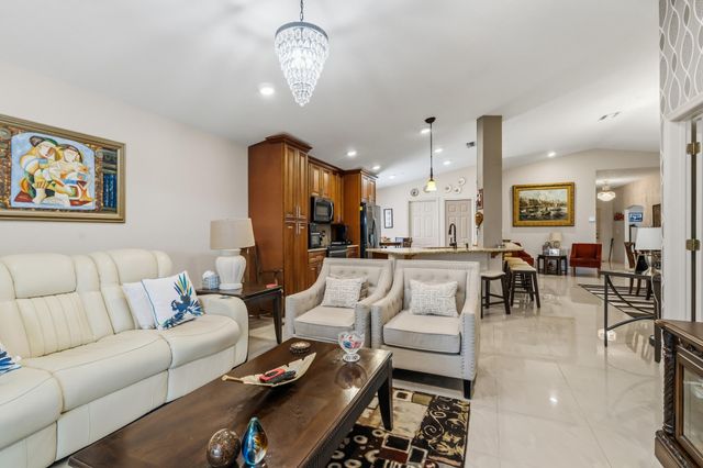 1013 E 13th Square, Vero Beach, FL 32960