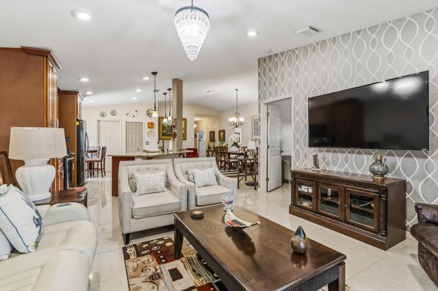 1013 E 13th Square, Vero Beach, FL 32960