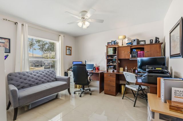 1013 E 13th Square, Vero Beach, FL 32960