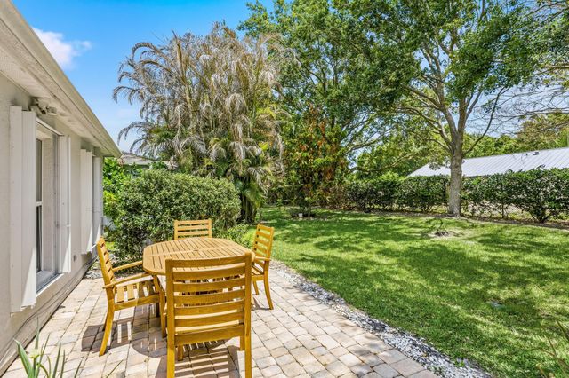 1013 E 13th Square, Vero Beach, FL 32960