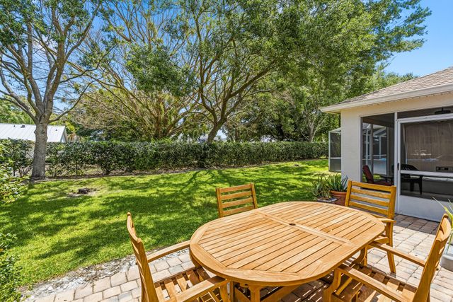 1013 E 13th Square, Vero Beach, FL 32960