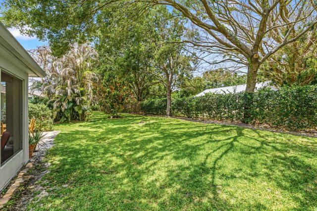 1013 E 13th Square, Vero Beach, FL 32960