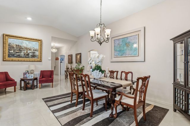 1013 E 13th Square, Vero Beach, FL 32960
