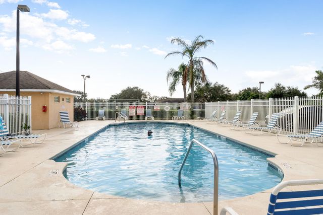 1013 E 13th Square, Vero Beach, FL 32960