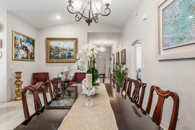 1013 E 13th Square, Vero Beach, FL 32960