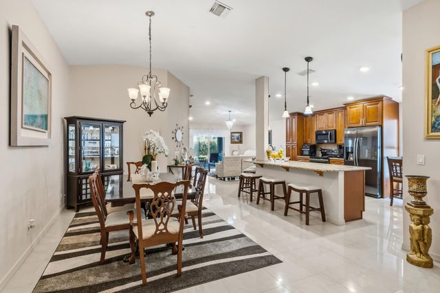 1013 E 13th Square, Vero Beach, FL 32960