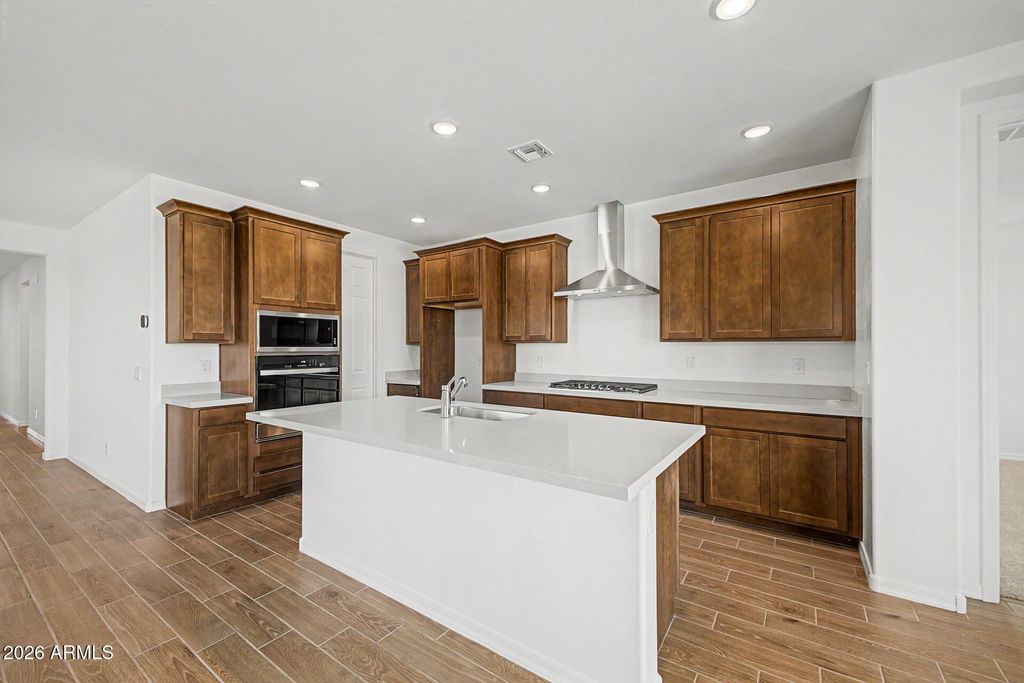 17229 W SAGUARO VISTA Drive, Surprise, AZ 85387 — photo 5