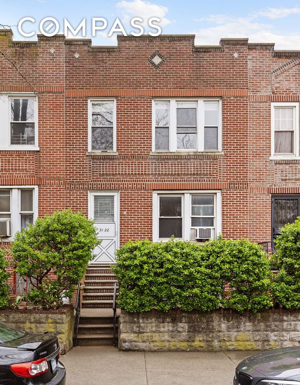 31-22 36th Street, New York City, NY 11106