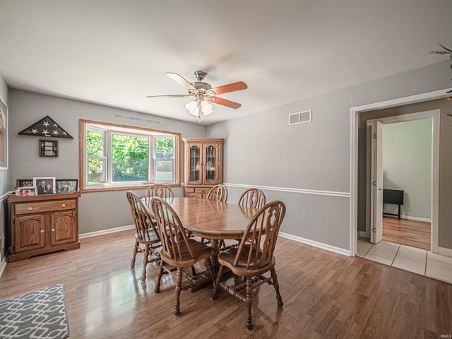 8103 Pine Creek Drive, Evansville, IN 47710