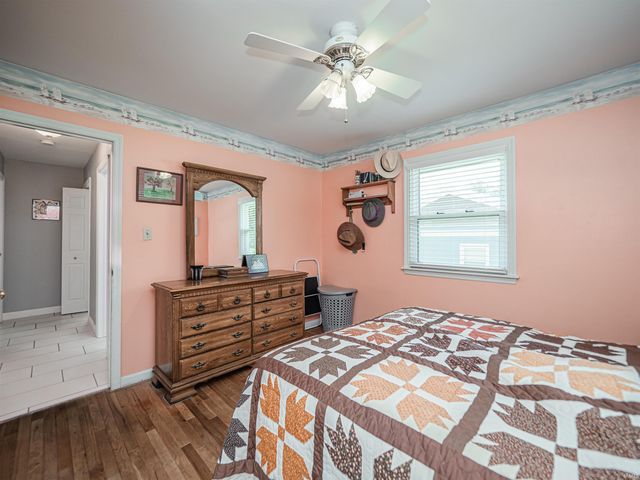 8103 Pine Creek Drive, Evansville, IN 47710