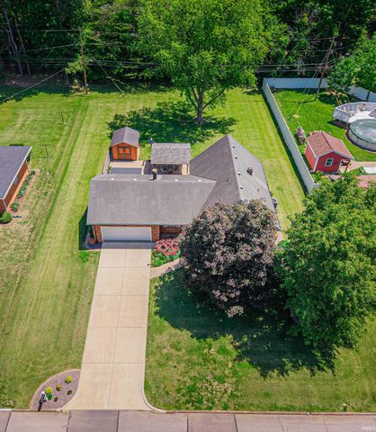 8103 Pine Creek Drive, Evansville, IN 47710