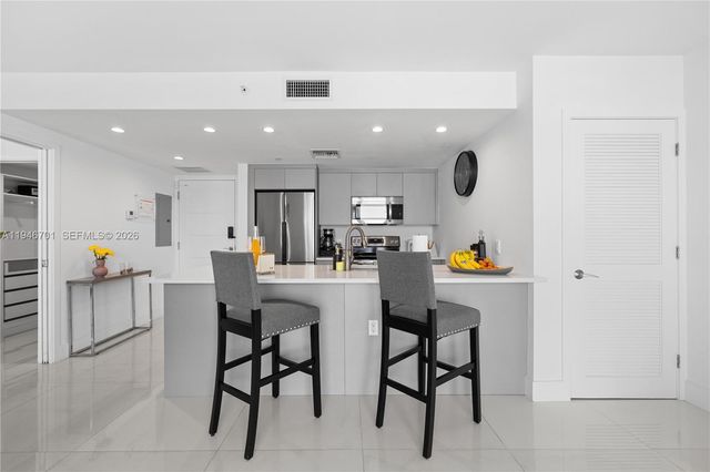 1150 101st St 502, Bay Harbor Islands, FL 33154