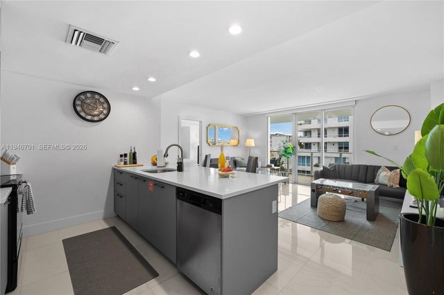 1150 101st St 502, Bay Harbor Islands, FL 33154