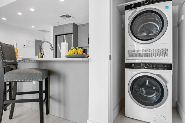 1150 101st St 502, Bay Harbor Islands, FL 33154