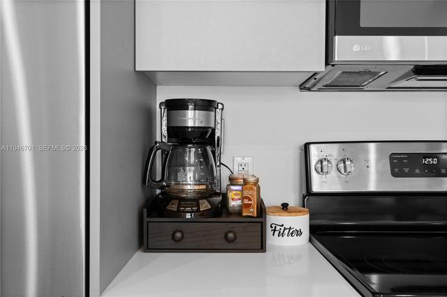 1150 101st St 502, Bay Harbor Islands, FL 33154