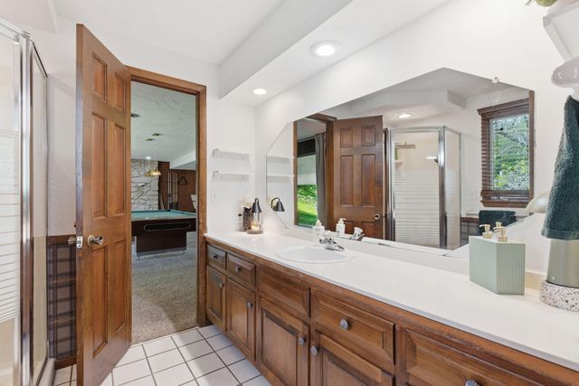 2860 S Chambery Avenue, Springfield, MO 65804
