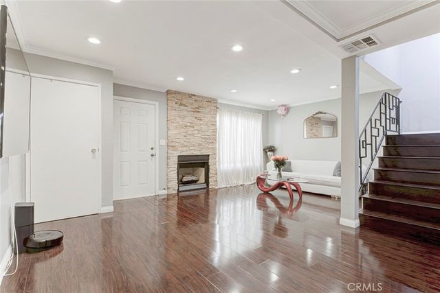 10260 Plainview Avenue 22, Tujunga, CA 91042