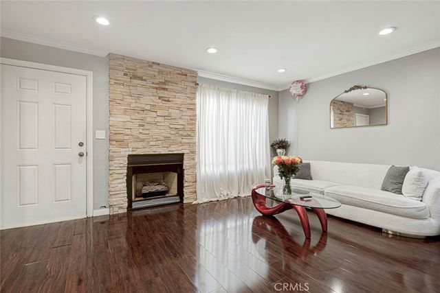 10260 Plainview Avenue 22, Tujunga, CA 91042