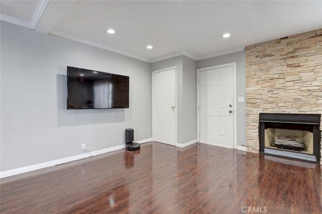 10260 Plainview Avenue 22, Tujunga, CA 91042
