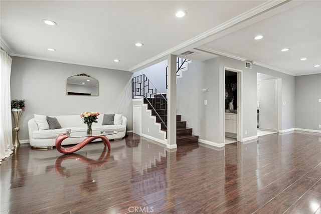 10260 Plainview Avenue 22, Tujunga, CA 91042