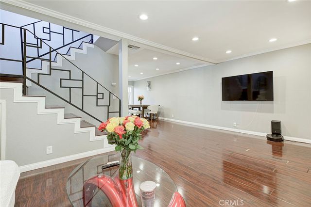 10260 Plainview Avenue 22, Tujunga, CA 91042