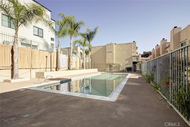 10260 Plainview Avenue 22, Tujunga, CA 91042