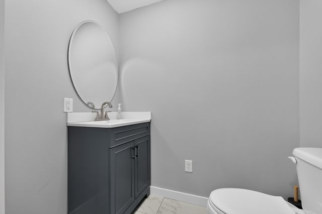 13 Old Lincoln Rd, Fayetteville, TN 37334
