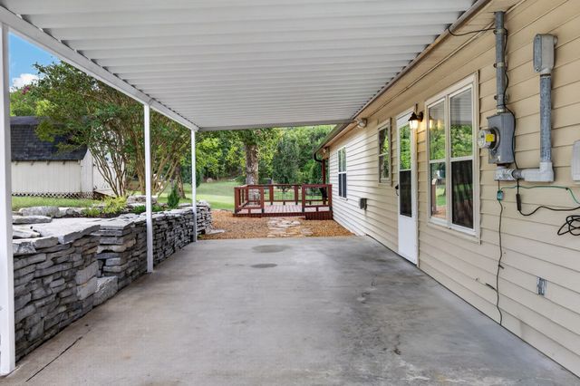 13 Old Lincoln Rd, Fayetteville, TN 37334