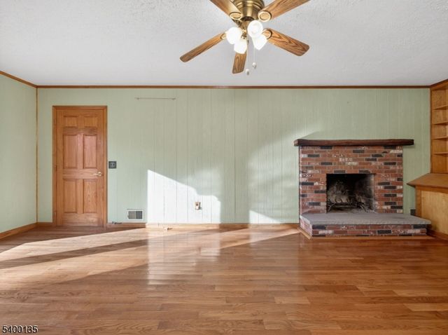 303 Cokesbury High Bridge Rd, Clinton Twp., NJ 08833