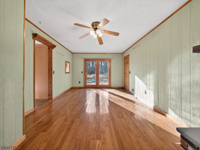 303 Cokesbury High Bridge Rd, Clinton Twp., NJ 08833