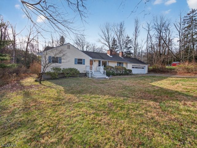 303 Cokesbury High Bridge Rd, Clinton Twp., NJ 08833