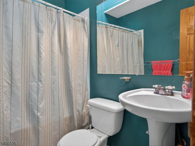 303 Cokesbury High Bridge Rd, Clinton Twp., NJ 08833