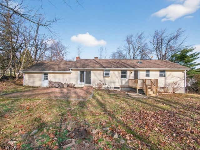 303 Cokesbury High Bridge Rd, Clinton Twp., NJ 08833