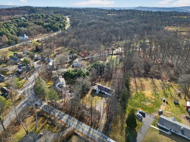 303 Cokesbury High Bridge Rd, Clinton Twp., NJ 08833